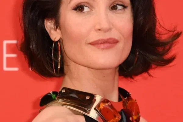 gemma-arterton-skys-up-next-event-in-london-2022-v0-bdw7flesm9xd1